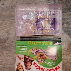 1:25 Wacky Races: Compact Pussycat Figure Snap MPC Model Kit Penelope Pitstop