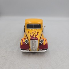 Testors 1/24 Die Cast 1937 Ford Pickup Model Kit Gold Series, Assembled