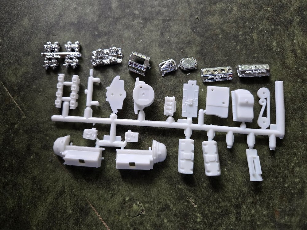 AMT 1/25 DOUBLE DRAGSTER, FIAT TOPOLINO ENGINE PARTS