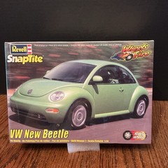 2003 Revel SnapTite VW New Beetle 1:24 Scale Cyber Green Model,unopened & sealed