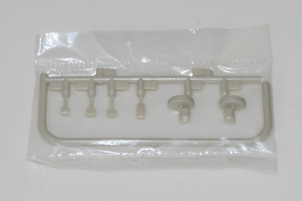 MOEBIUS 1971 F-250 CUSTOM 4×4 2567 ⭐PARTS⭐ MASTER CYLINDER+MORE 1:25
