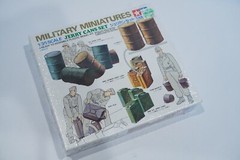 Tamiya 35026 1/35 Scale Military Model Kit Fuel Oil Drum & Jerry Cans Set NEW