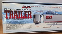 Moebius Models 1:25 Scale 53′ Reefer Semi Trailer Boxed Model Kit