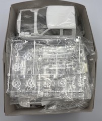 Revell, ’99 Silverado CK Chevy Pickup, Truck, 1/25 Scale, Model Kit, 85-7646.