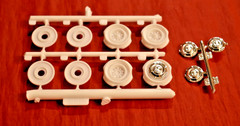 AMT 1960 Chevy Nomad Station Wagon Wheels and Hubcaps 1/25