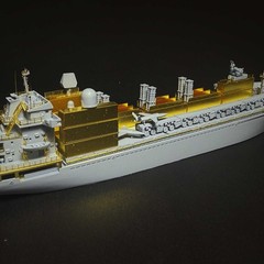 EV model ZhongDa79 UCAV/Q-Ship Containerized Weapon System Ship Unpainted