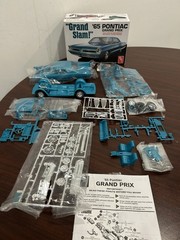 AMT ’65 Pontiac Grand Prix Grand Slam 1-25 Scale Kit #991/12 *Started*