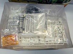 AMT 1:25 Scale Diamond Reo Semi Truck Sealed Inside Model