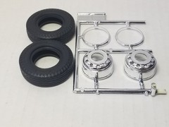2 – REAR OUTER WHEELS & TIRES from Kenworth W925 AMT 1:25 Model Kit W-925
