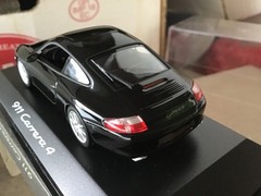 1/43 MINICHAMPS PORSHE 911 , Carrera 4, 2003, black met. mint ++!