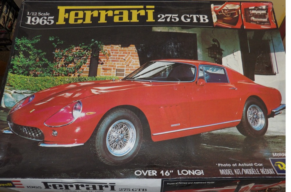 Ferrari 275 GTB Revell 1965 Model Kit Big 1:12 Scale