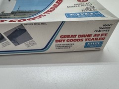 ERTL #8032 Great Dane 40’ Dry Goods Trailer 1:25 Model Kit Open Box Sealed Bags