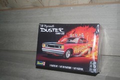 Revell 14528 ’70 Plymouth Duster Funny Car model kit