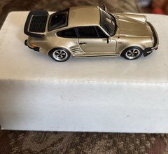 Built PIT Porsche 930 Turbo S Car 1:43 Build 1984 Model with Box Italy