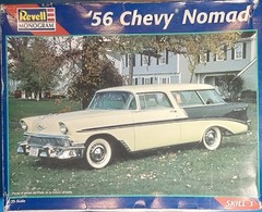 56 CHEVY NOMAD – HOOD AND CHROME TRIM – REVELL 2489 – MODEL CAR KIT PARTS LOT
