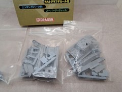 Dragon Panzercorp 25 1/144 M113A3 +M3A2 Resin Model Kit New Old Stock