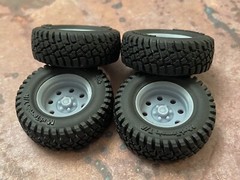 1/24 Scale: 18-Inch AR Baja Wheels W/ Mud Tires; Jeep, Resin 1/25