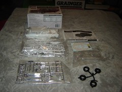 Monogram #85-0883 Model kit 1957 Chevy Nomad 1/24 scale Box Open 2009 Kit Sealed