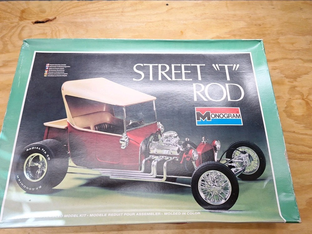 Vintage Monogram STREET “T” ROD Ford T Bucket 1979 Model Kit 1/8 Complete