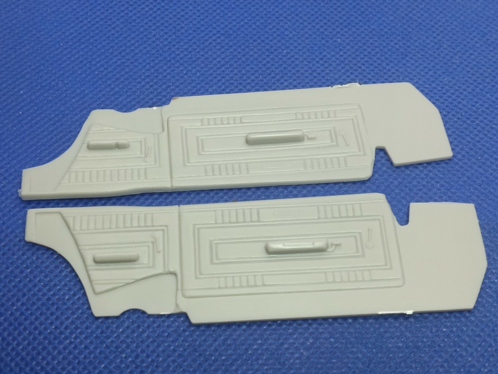 🌟 Door Panels 1966 Ford Fairlane GTA 1:25 Scale 1000s Model Car Parts 4 Sale.