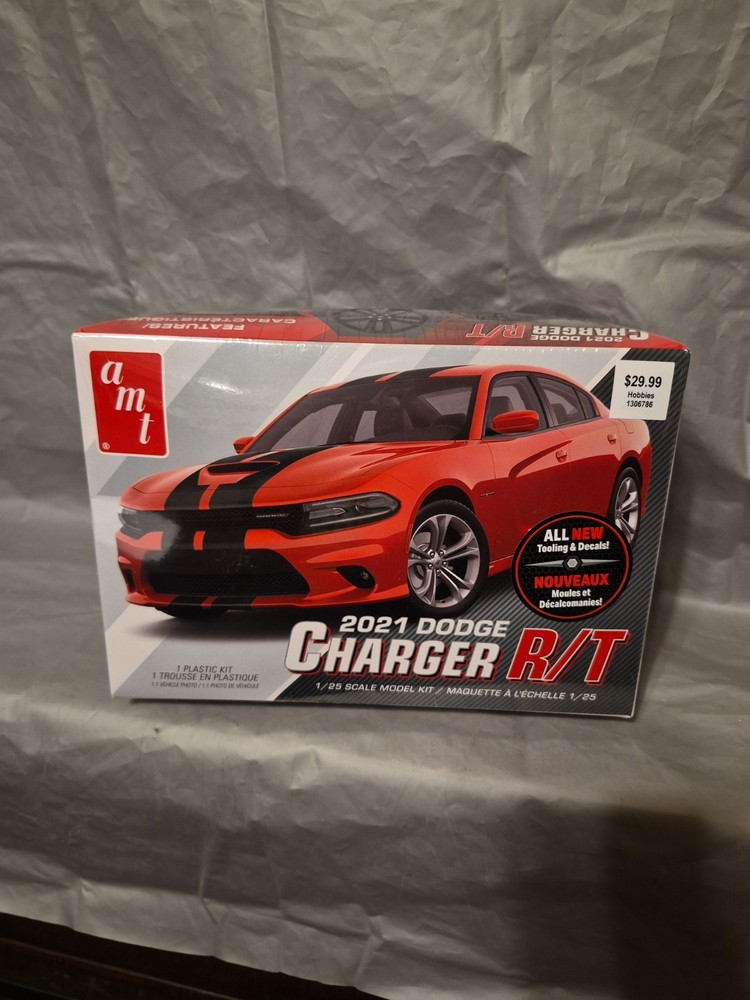 AMT 2021 Dodge Charger R/T 1:25 Scale Plastic Model Car Kit Factory Sealed BD
