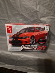 AMT 2021 Dodge Charger R/T 1:25 Scale Plastic Model Car Kit Factory Sealed BD