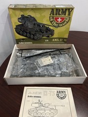 Heller Humbrol AMX 13 75 Army Of The World Tank 1:35 Scale Factory Bagged Parts