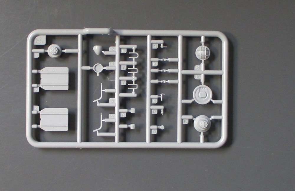 Miniart 1/35th Scale US Tow Truck G506 – Parts Tree Bc from Kit No. 38061