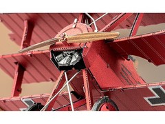 FOKKER DR.I TRIPLANE AIRCRAFT “RED BARON” STEEL MODEL KIT BY METAL EARTH MMS210