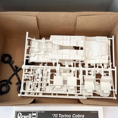 Revell 1:25 1970 Ford Torino Cobra Model Car Kit #85-2353 -OPEN BOX