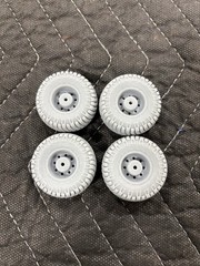 Resin Printed 1/25 Mickey Thompson 37 Baja Claw Tires And 8 Lug Wheels Truck Mud