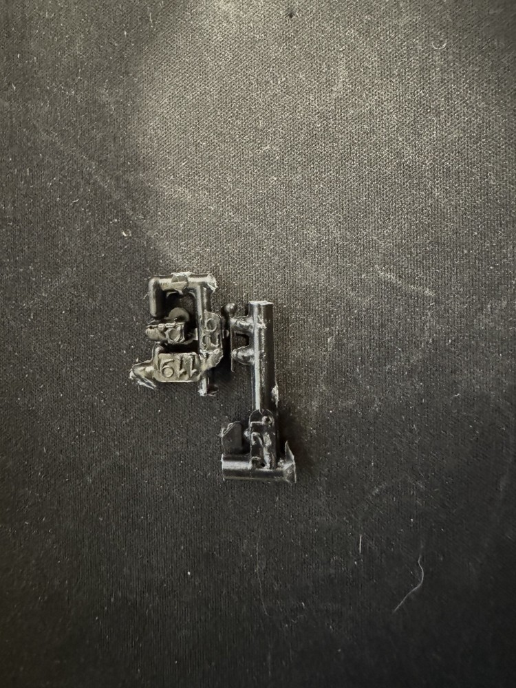 Revell 7383 57 Chevy Parts Kit Bash Step 40 Stick Shift & Windshield Wiper Motor