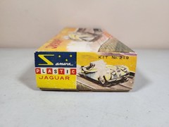 Sanwa Jaguar Sportscar XK120 Motorized Plastic Model Kit #219