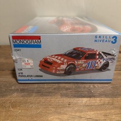 VINTAGE 1991 Monogram 2941 Plastic Model Car Kit OF # 10 PUROLATOR LUMINA