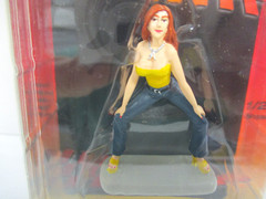 MOTOR HEAD MINIATURES – FAST WOMEN – ASHLEY #141 – 1/24 FIGURE