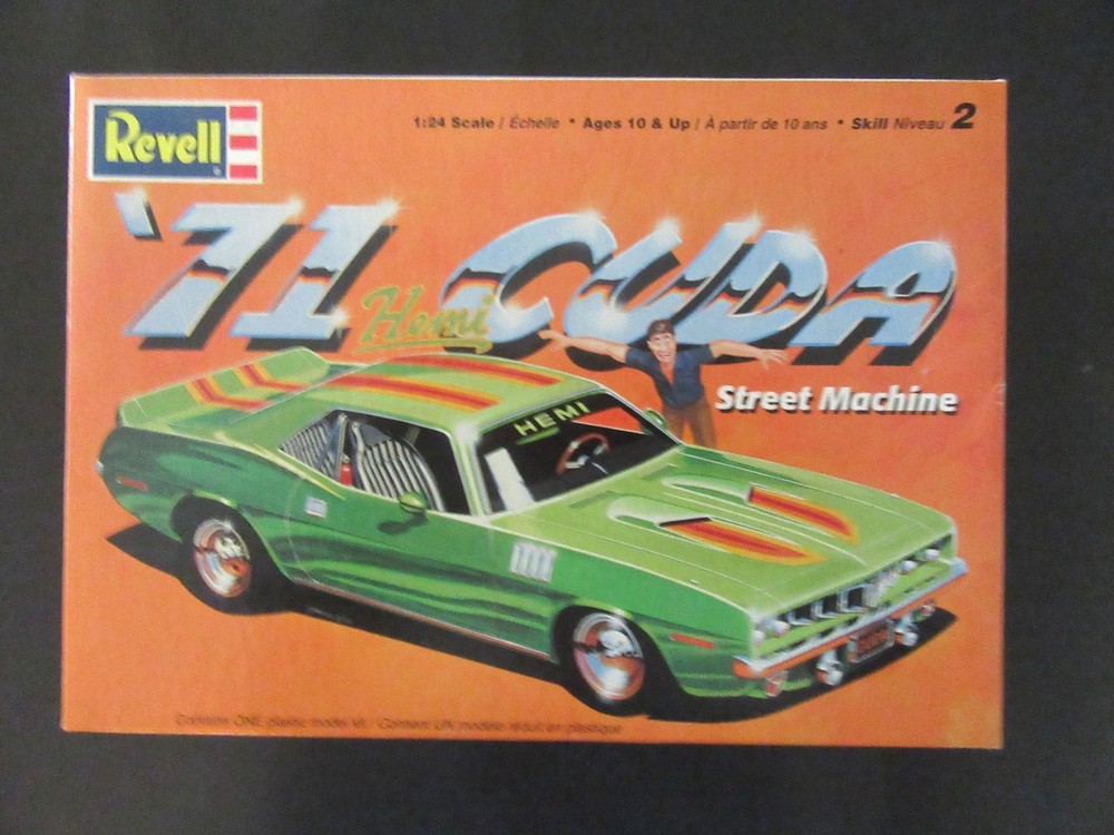 REVELL ’71 CUDA STREET MACHINE KIT 1/24