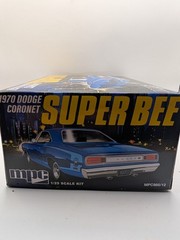MPC985 1970 Dodge Coronet Super Bee 1/25 model kit New Open Box