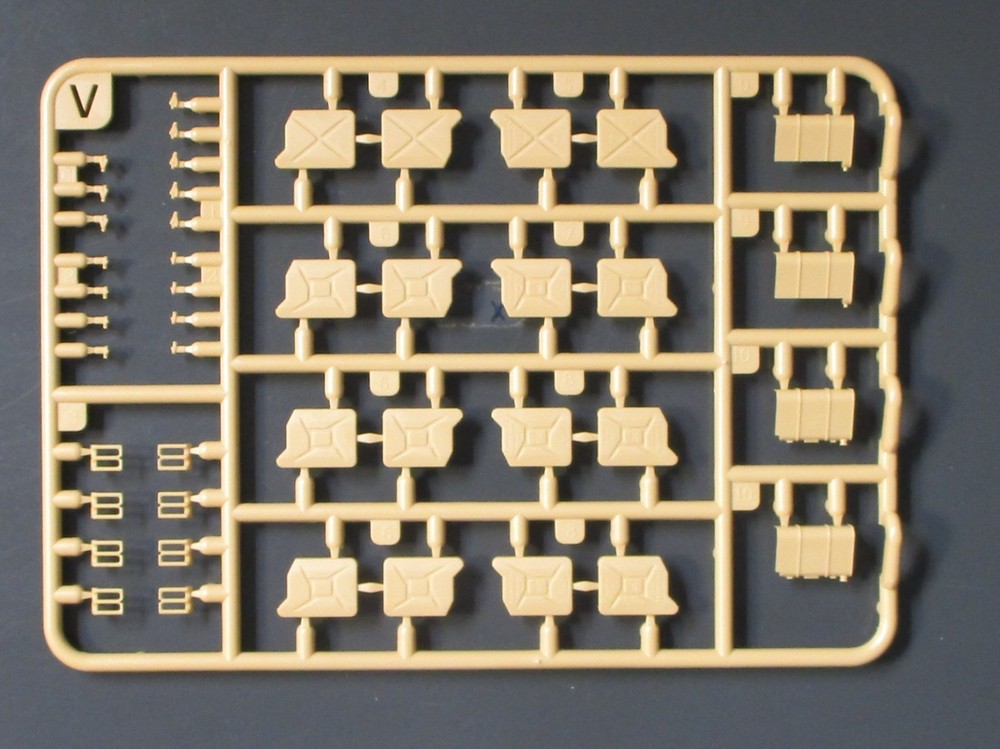 Rye Field 1/35th Scale Sd Kfz 234/1 – Parts Tree V from Kit No. 5154