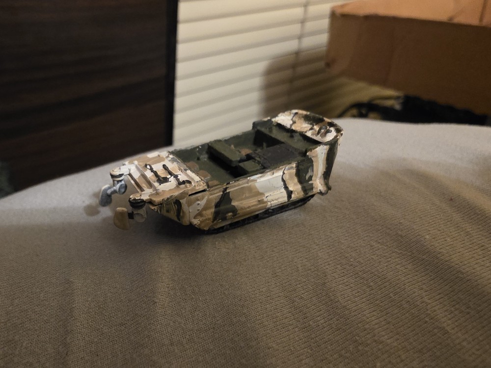 Roco Minitanks 1/87 Scale US Weasel Z-159 Painted