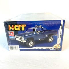 Vintage AMT Hot Trucks 1:25 1984 GMC Pickup Model Kit New Sealed Ertl 38583 Gift