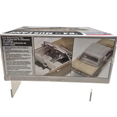 MONOGRAM 1:24 SCALE ” 1964 1/2 MUSTANG CONVERTIBLE ” CLASSIC CRUISER # 14019