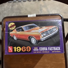AMT 1969 Ford Torino Cobra Fastback 3-in-1 1/25 Model Kit – AMT1217M