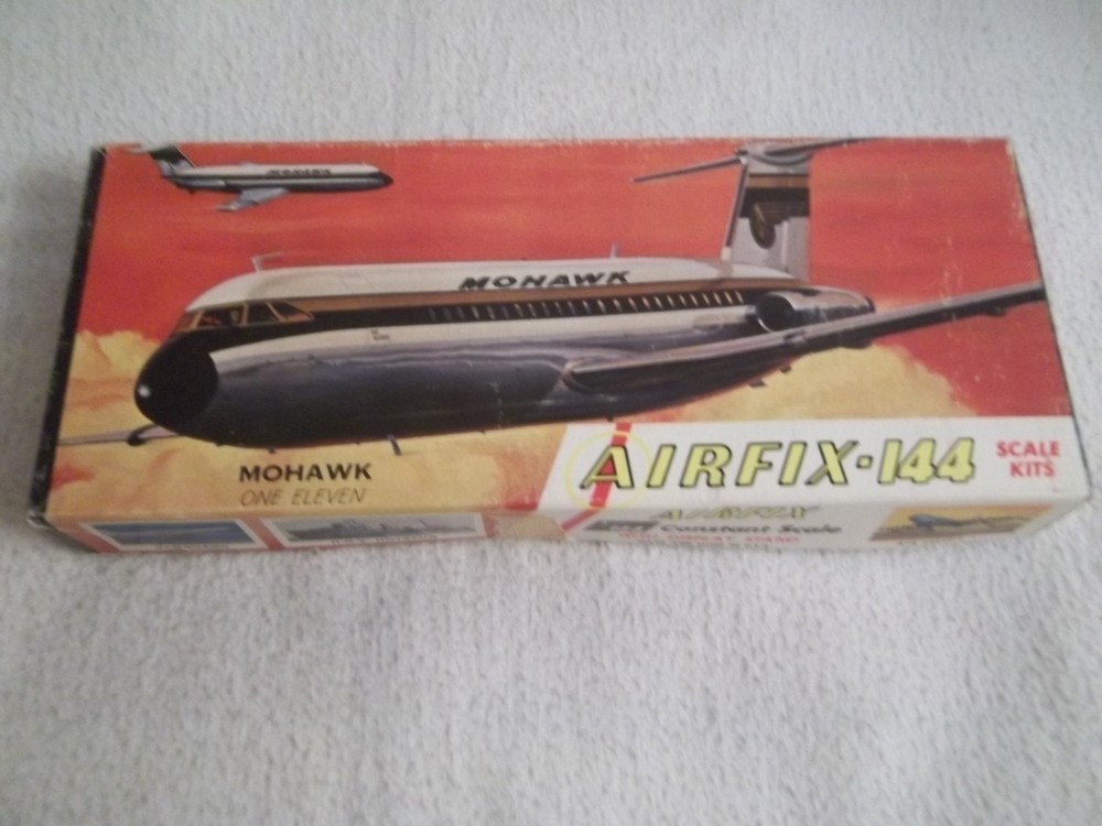 VINTAGE Airfix Mohawk One Eleven 1/144 PLANE MODEL KIT