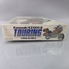 Kawasaki KZ1300-B Touring Motorcycle 1/8 Scale Model Kit Vintage RARE SEALED