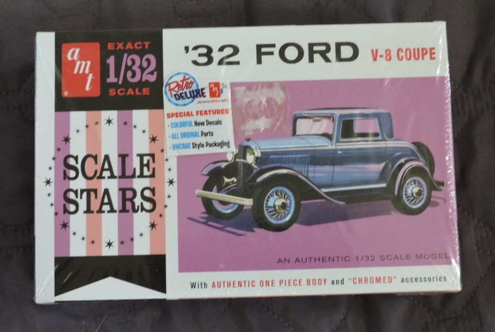 AMT ’32 Ford V-8 Coupe Scale Stars 1/32 Model Kit Retro Deluxe Factory Sealed
