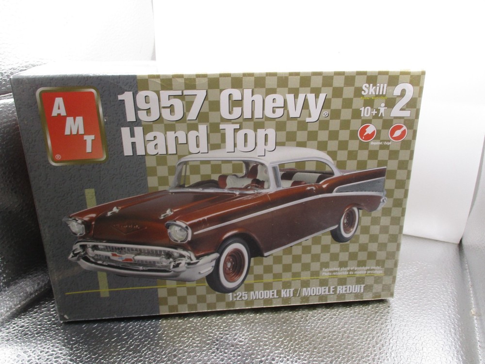 1/25 SCALE AMT SEALED MODEL KIT 1957 CHEVY HARDTOP #2 #31298