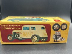AMT MODEL KIT 1932 FORD VICTORIA VICKY 2432-150 Rare Kit