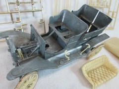 Vintage 1976 Gabriel 1909 Model T Touring metal model car kit no. 26442