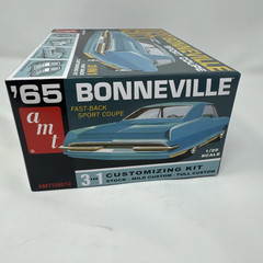 AMT 1965 Pontiac Bonneville Sport Coupe 3’n1 1260 1:25 Model Kit Open Box L7