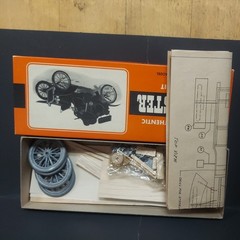 1950s Fador’s Authentic Smallster Auto Kit 1905 REO Runabout 3/4 Inch Model